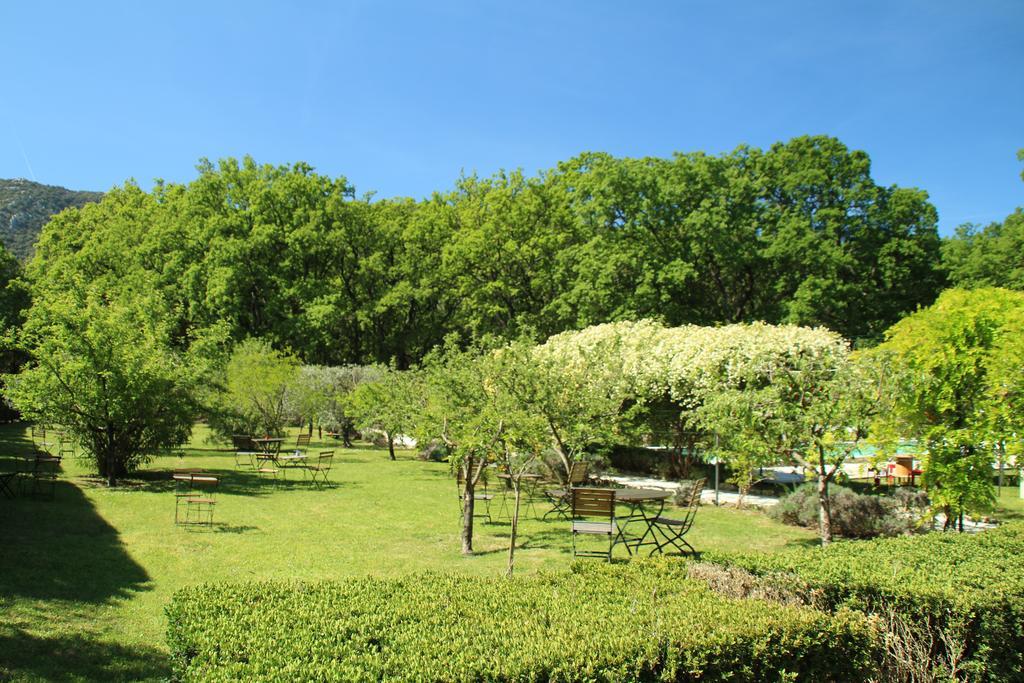 Hotel La Bastide Du Bois Breant Maubec  Exterior foto